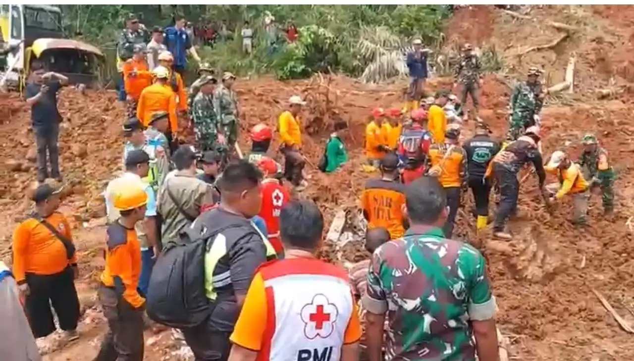 BPBD Jateng Fokus Cari 20 Warga Hilang dalam Longsor Cilacap